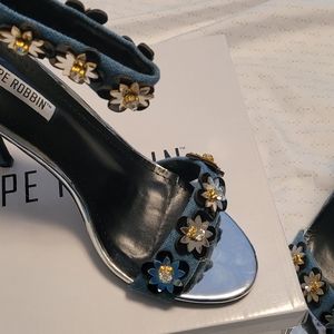 Cape Robbin heels
